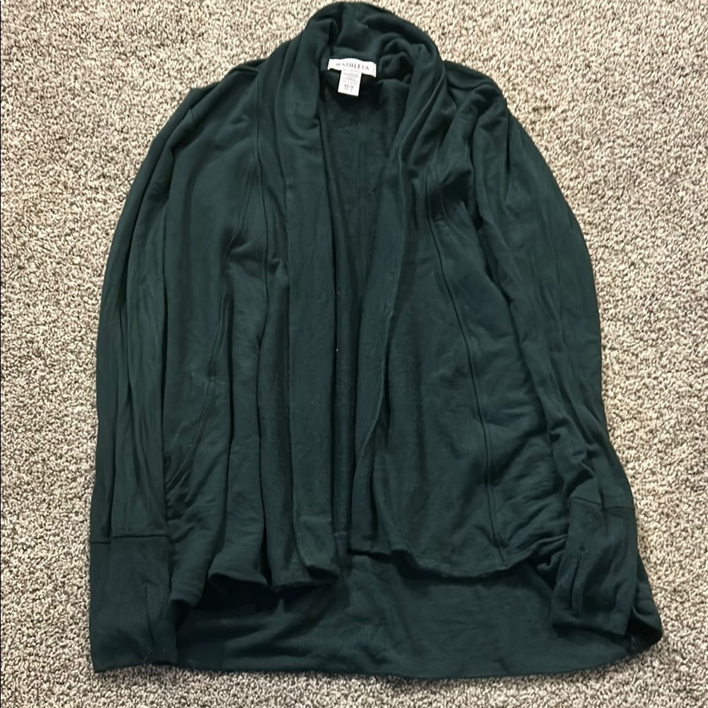 Women’s Athleta pranayama wrap: Green